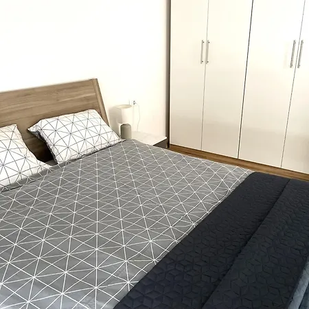Giovanna With Terrace And Free Parking Apartment