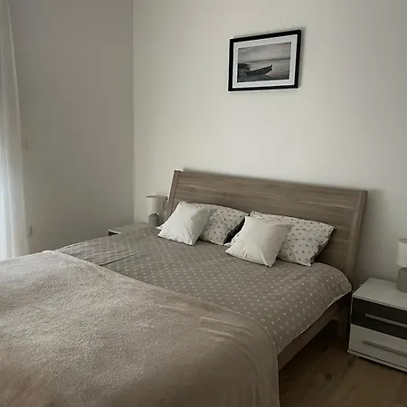 Apartment Giovanna With Terrace And Free Parking